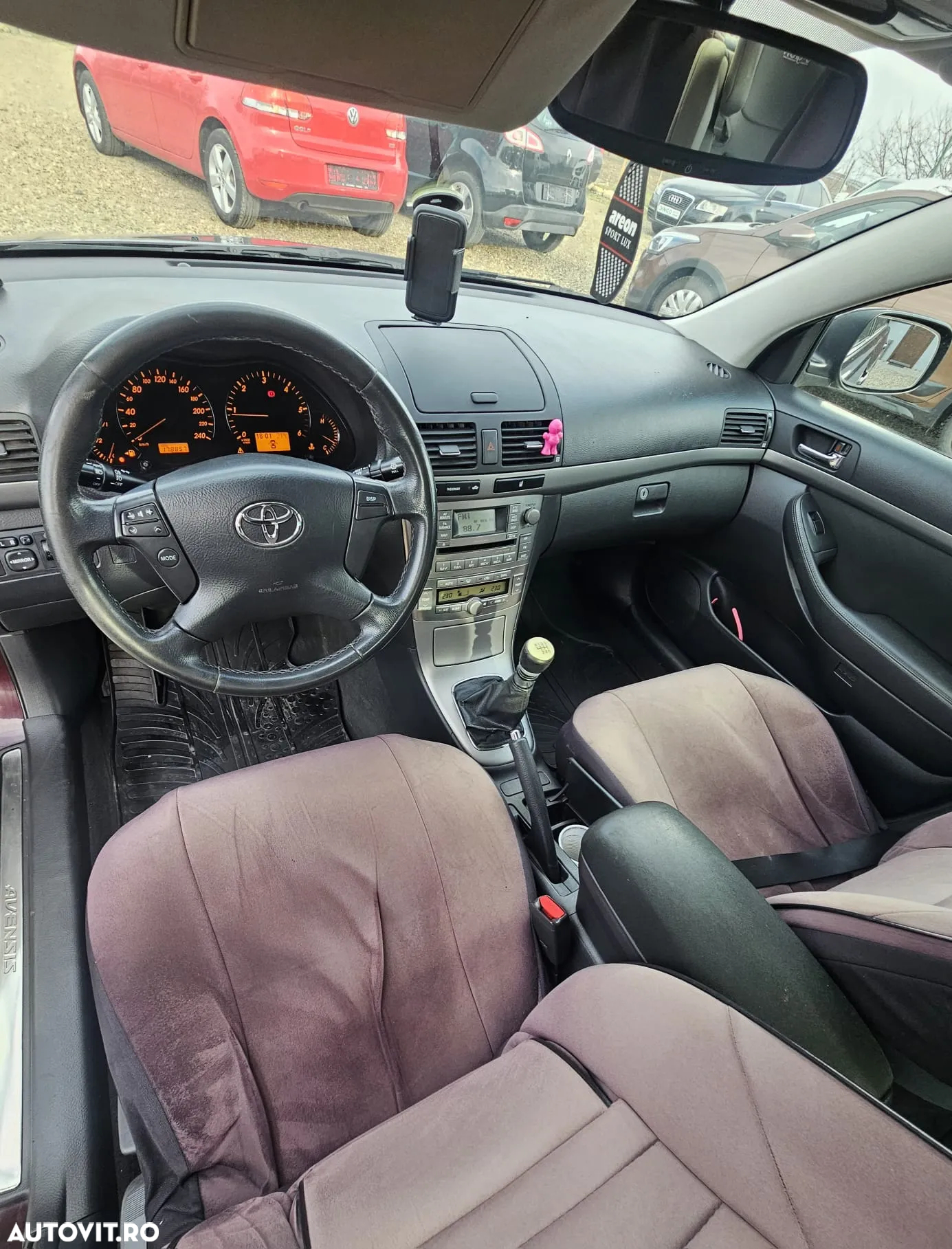 Toyota Avensis 2.0 D-4D - 6