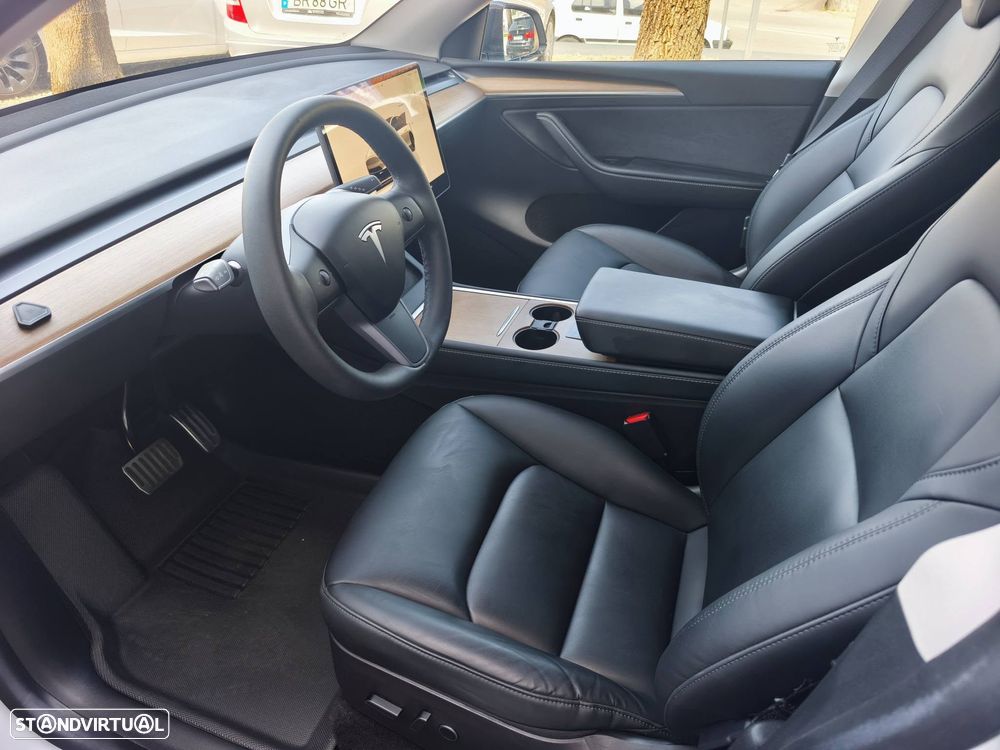 Tesla Model Y Long Range Dual Motor AWD - 7