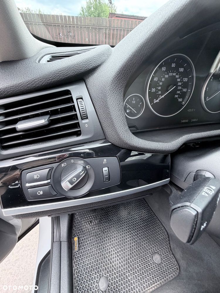 BMW X3 xDrive28i xLine - 30