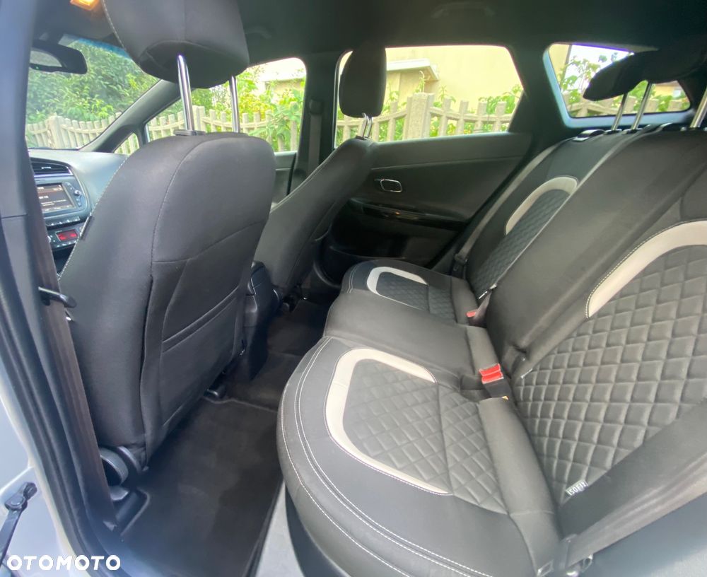 Kia Ceed 1.6 CRDi GT Line - 23