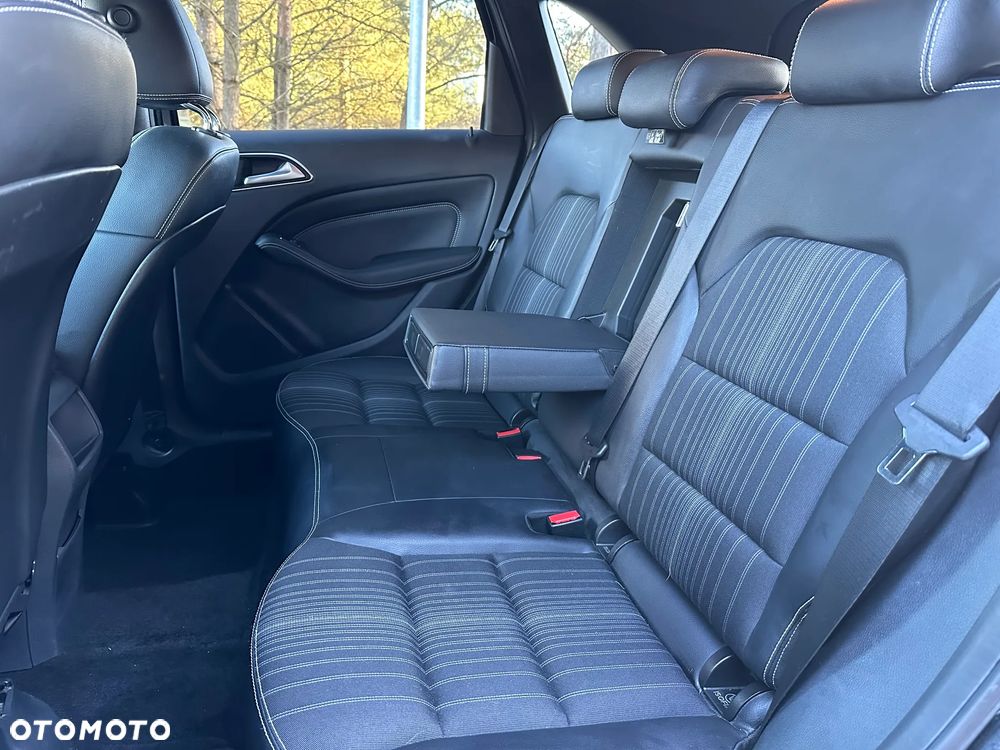 Mercedes-Benz Klasa B 180 CDI (BlueEFFICIENCY) - 22