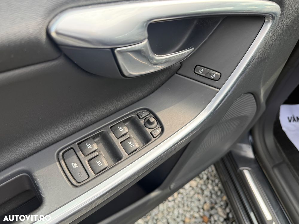 Volvo V60 D2 Edition - 16