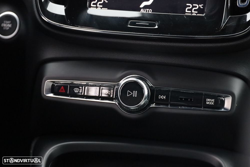 Volvo XC 40 1.5 T4 PHEV Core - 28