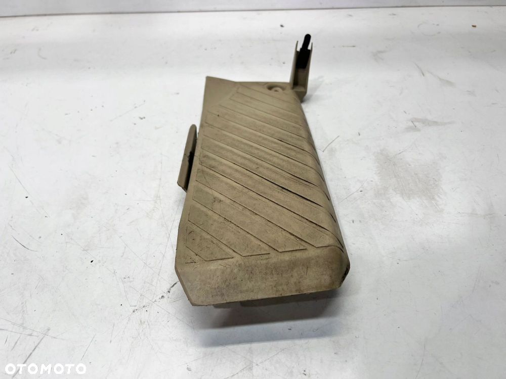 PODNÓŻEK STELAŻ NAKŁADKA AUDI A3 8P LIFT 8P1864777 BEŻ - 3