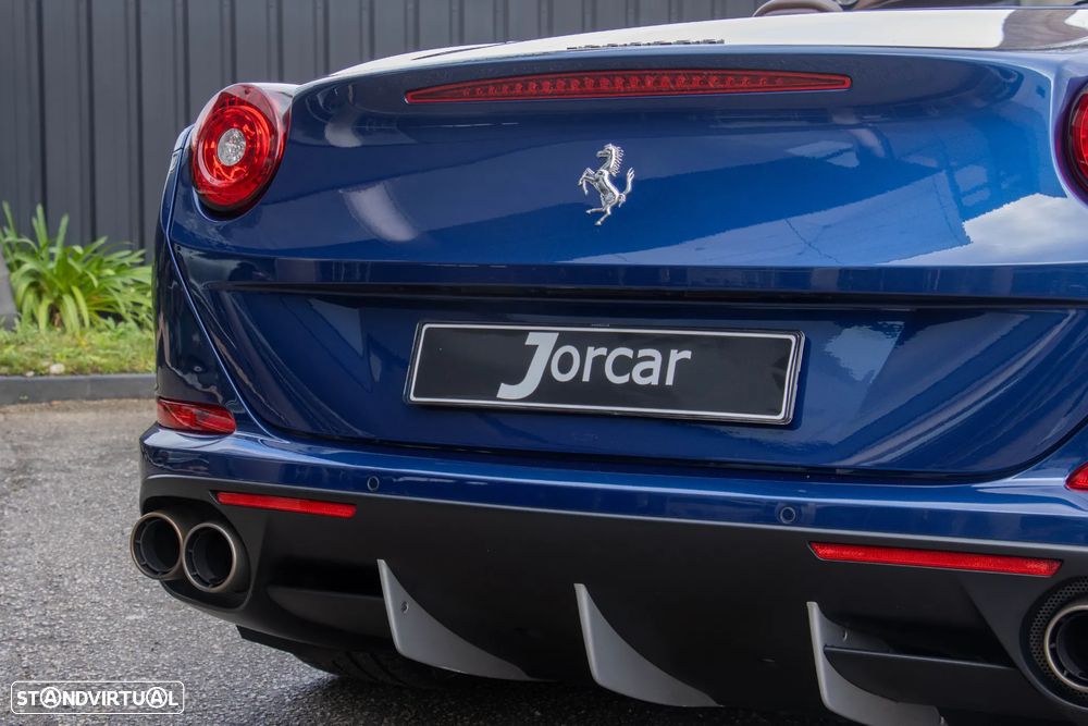 Ferrari California T - 23