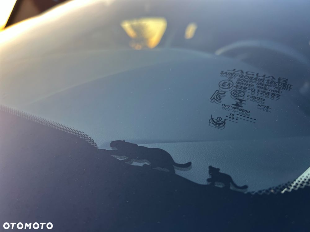 Jaguar E-Pace P200 AWD S - 39