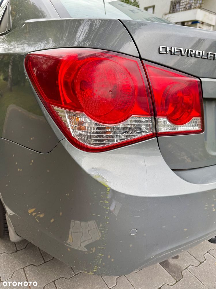 Chevrolet Cruze 1.6 - 10