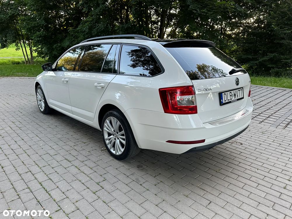 Skoda Octavia 2.0 TDI DSG Ambition - 3