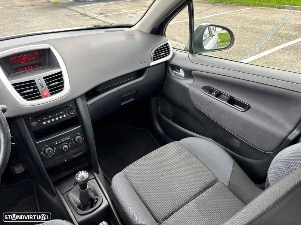 Peugeot 207 1.4 HDi Sport - 26