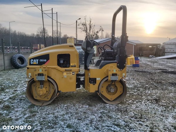 Caterpillar CB 24 B