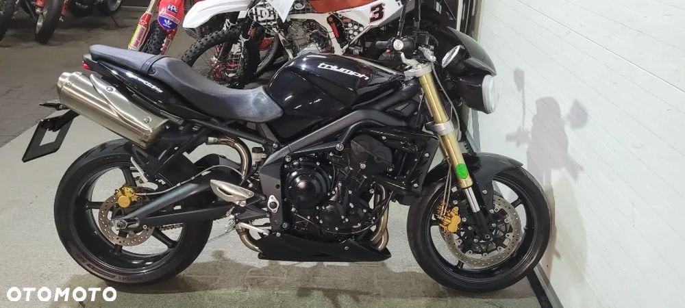 Triumph Street Triple - 35