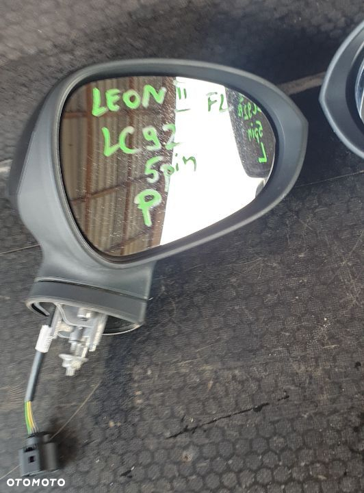 LUSTERKO ZEWNĘTRZNE PRAWE LEWE 5 PIN SEAT LEON II Lift LC9Z - 13