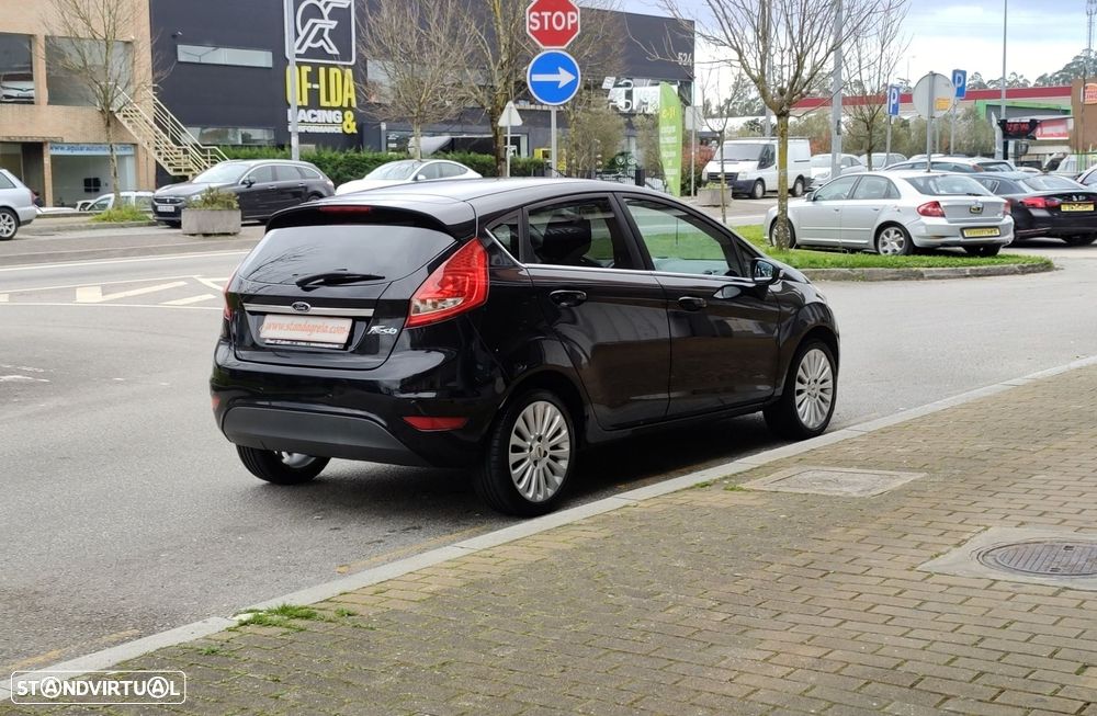 Ford Fiesta 1.25 Techno - 4
