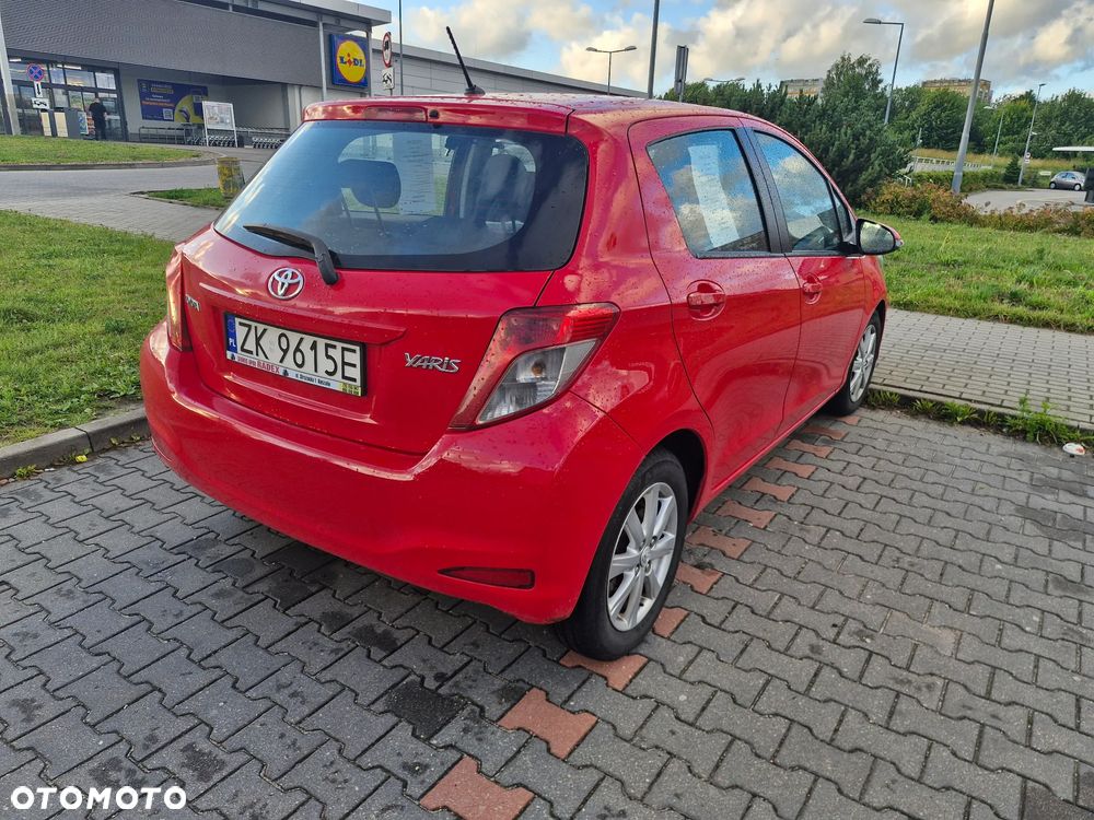 Toyota Yaris 1.4 D-4D Premium - 4