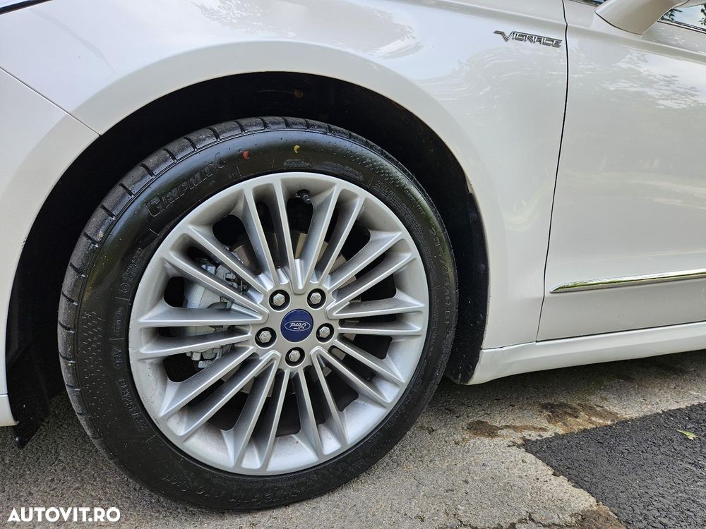 Ford Mondeo 2.0 HEV Vignale - 17