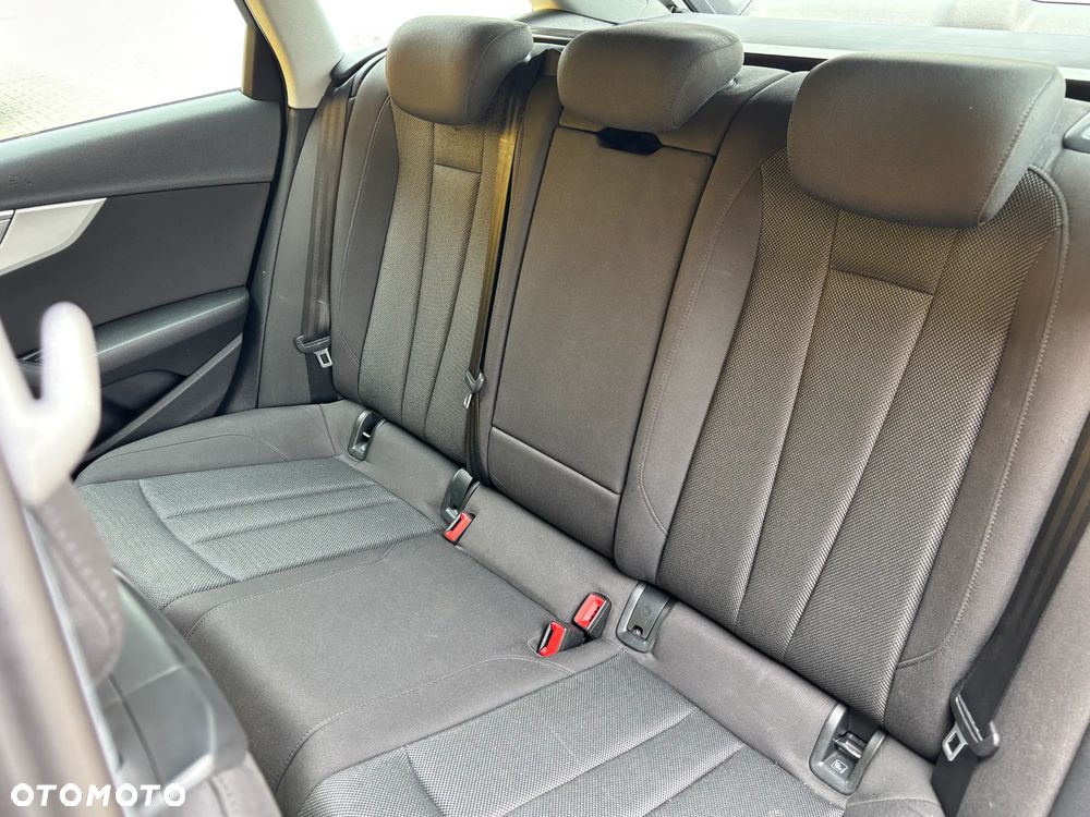 Audi A4 Avant 2.0 TDI S tronic - 29