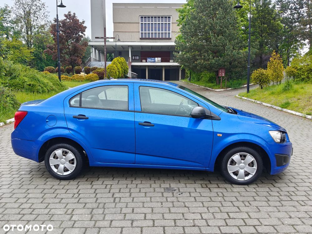 Chevrolet Aveo - 5