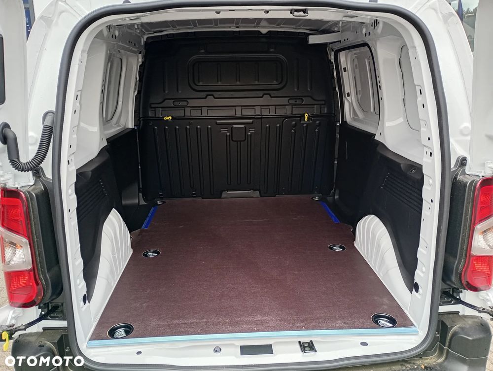 Citroën Berlingo Furgon M 110KM manual - 8