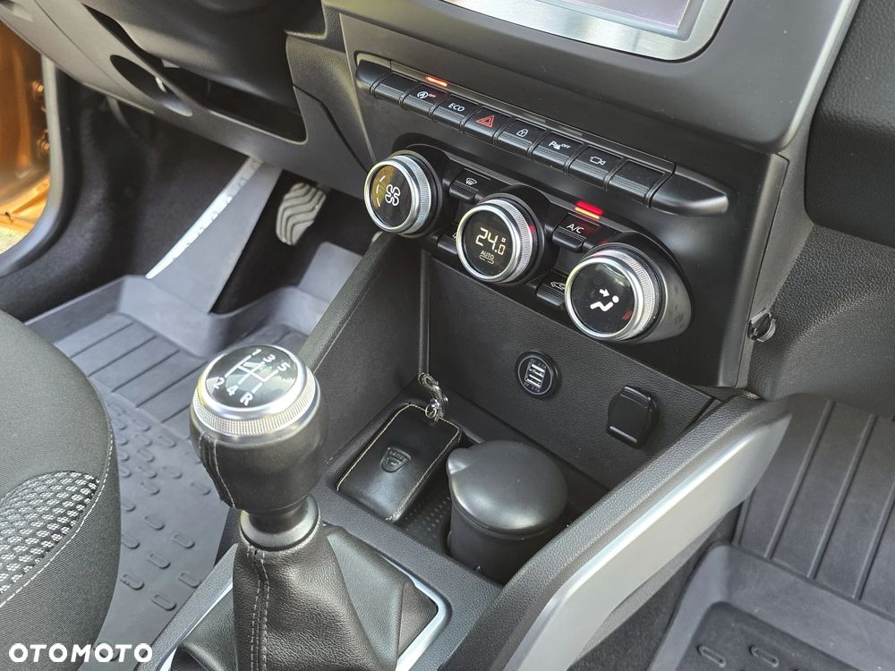 Dacia Duster 1.6 SCe Prestige - 18