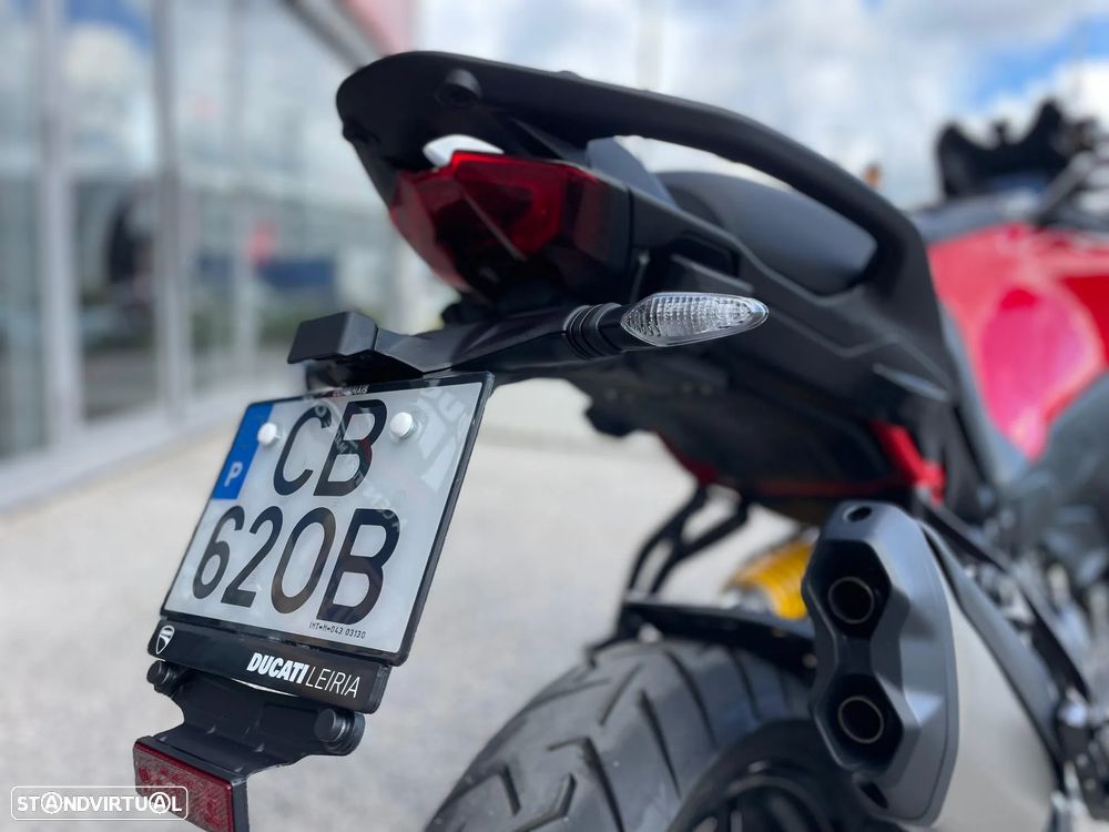 Ducati Multistrada V2 S - 11