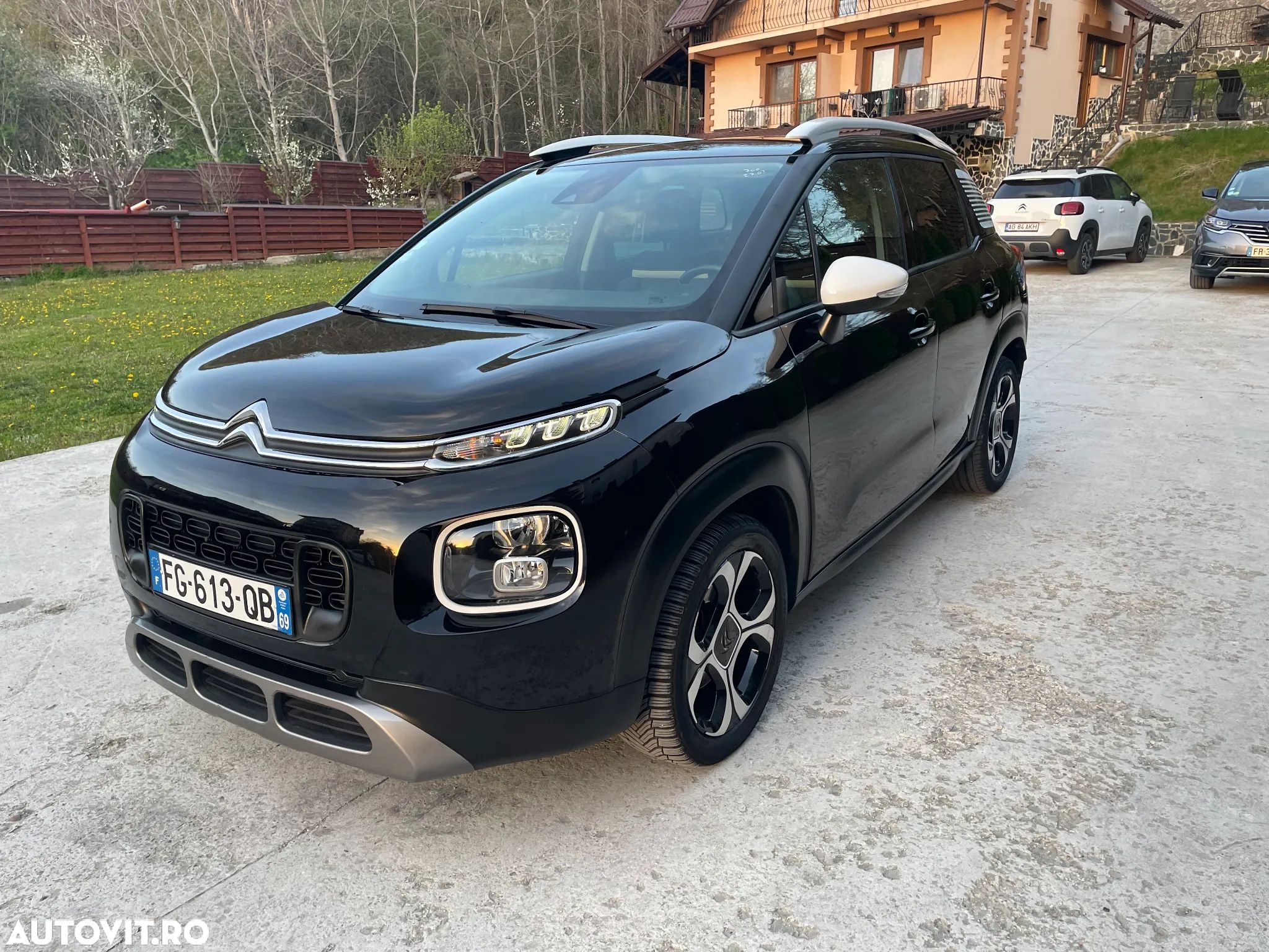 Citroën C3 AIRCROSS 1.2 PureTech S&S EAT6 Shine - 1