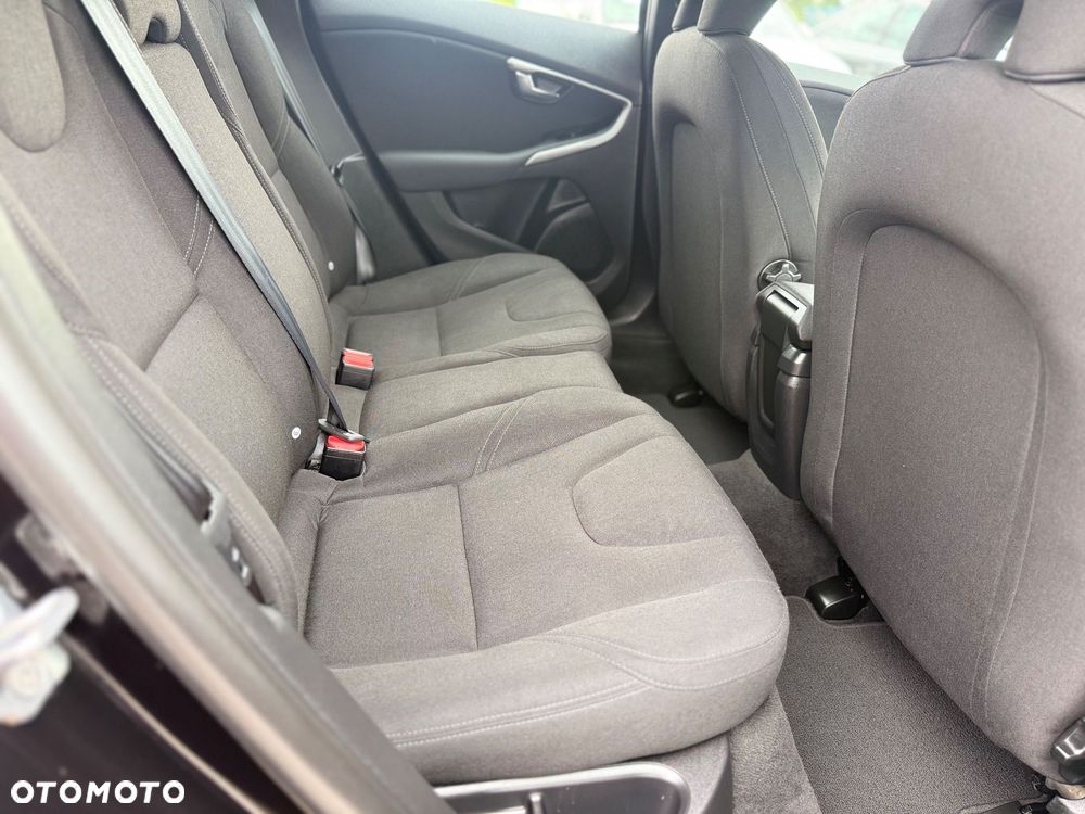 Volvo V40 - 28