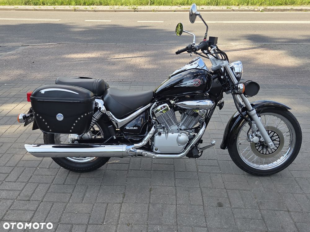 Suzuki Intruder - 15