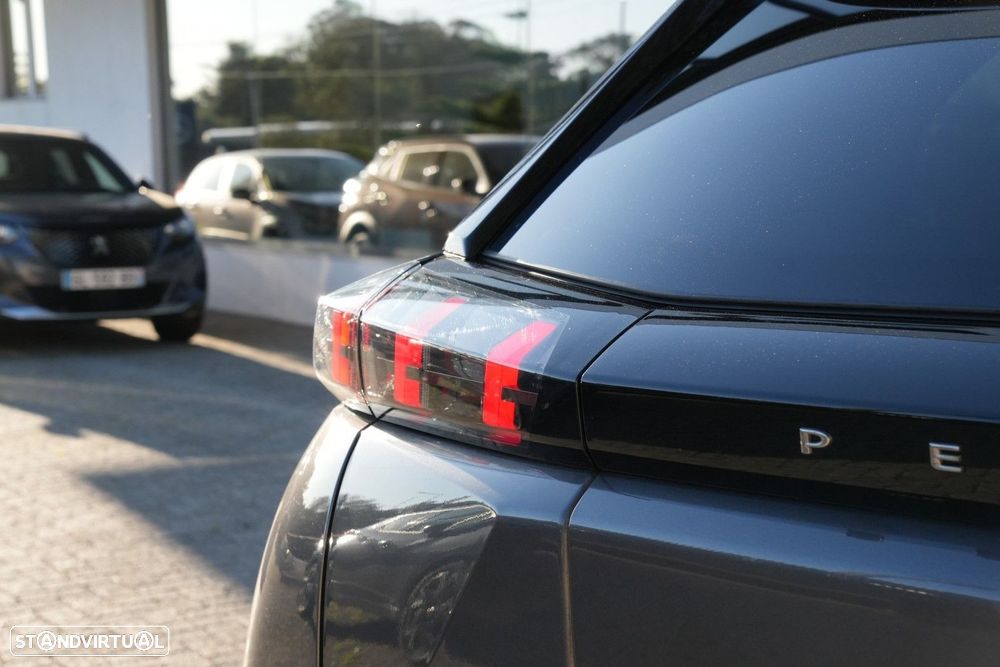 Peugeot 2008 1.2 PureTech Allure Pack - 35