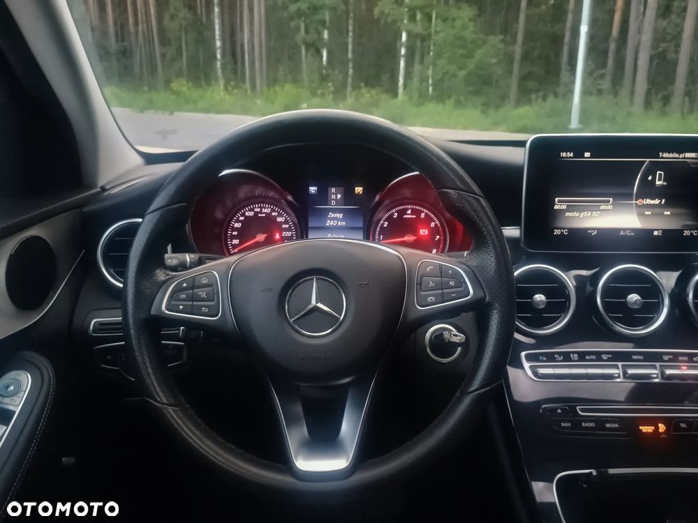 Mercedes-Benz Klasa C 200 4Matic 9G-TRONIC Avantgarde - 21