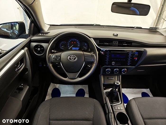Toyota Corolla - 16
