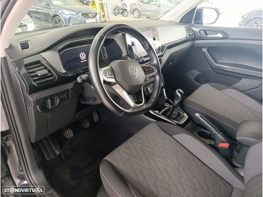 VW T-Cross 1.0 TSI Urban - 2
