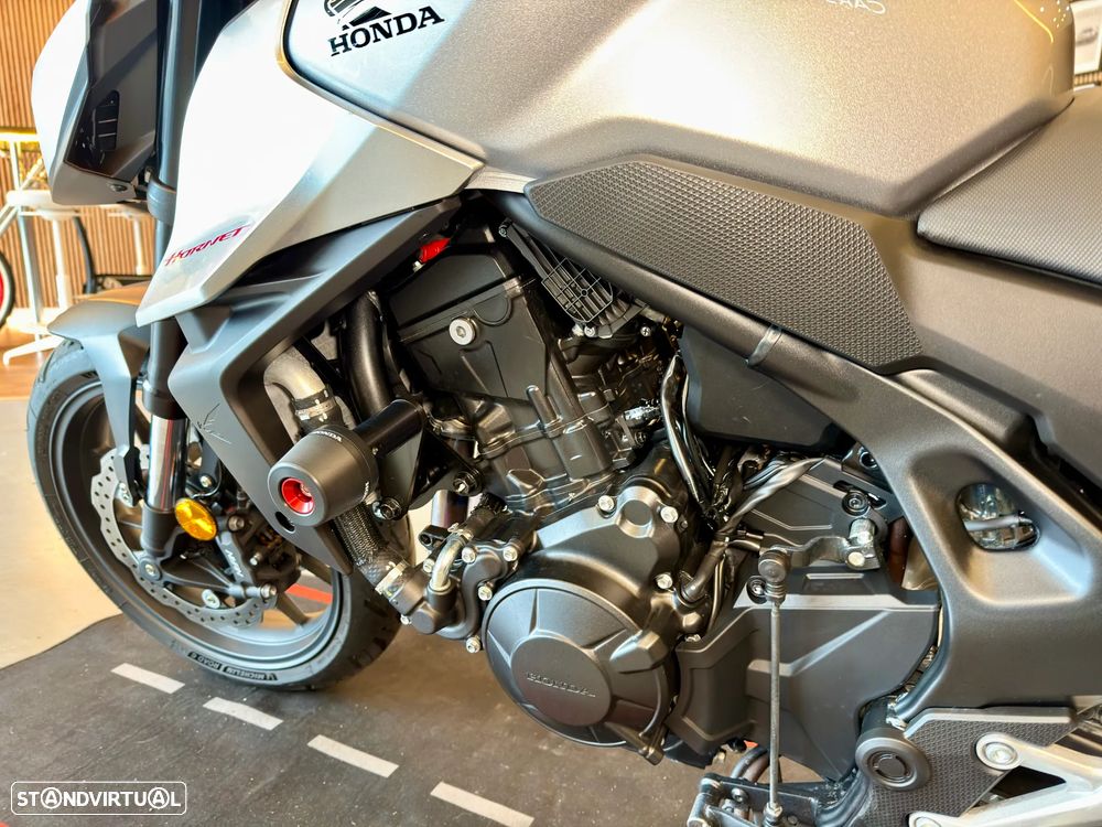 Honda Hornet - 29