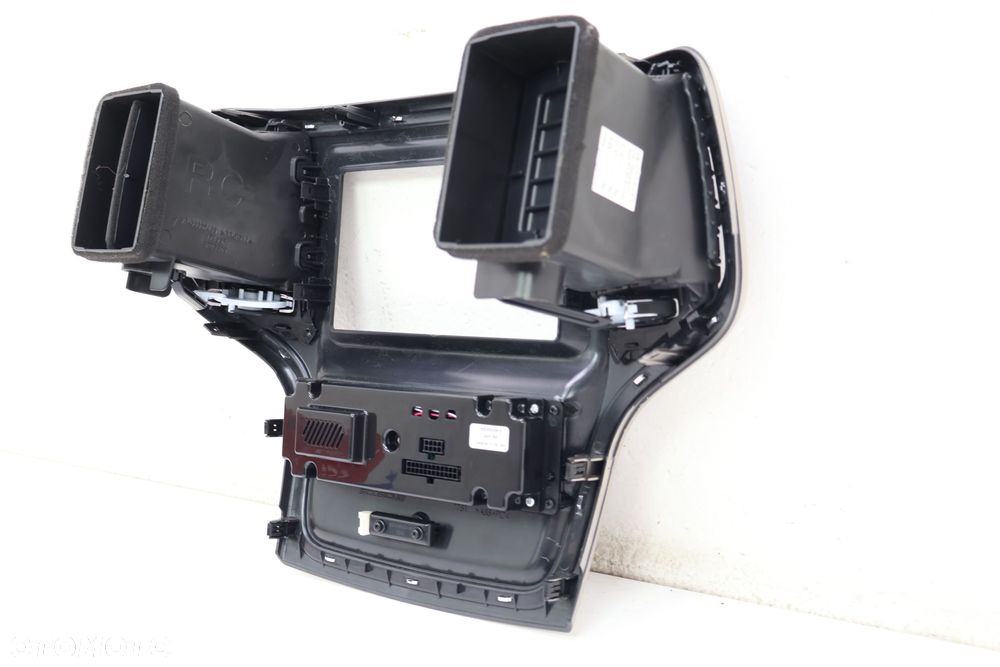 JEEP GRAND CHEROKEE WK2 OSŁONA RAMKA RADIA 90020301, 90020401 - 8