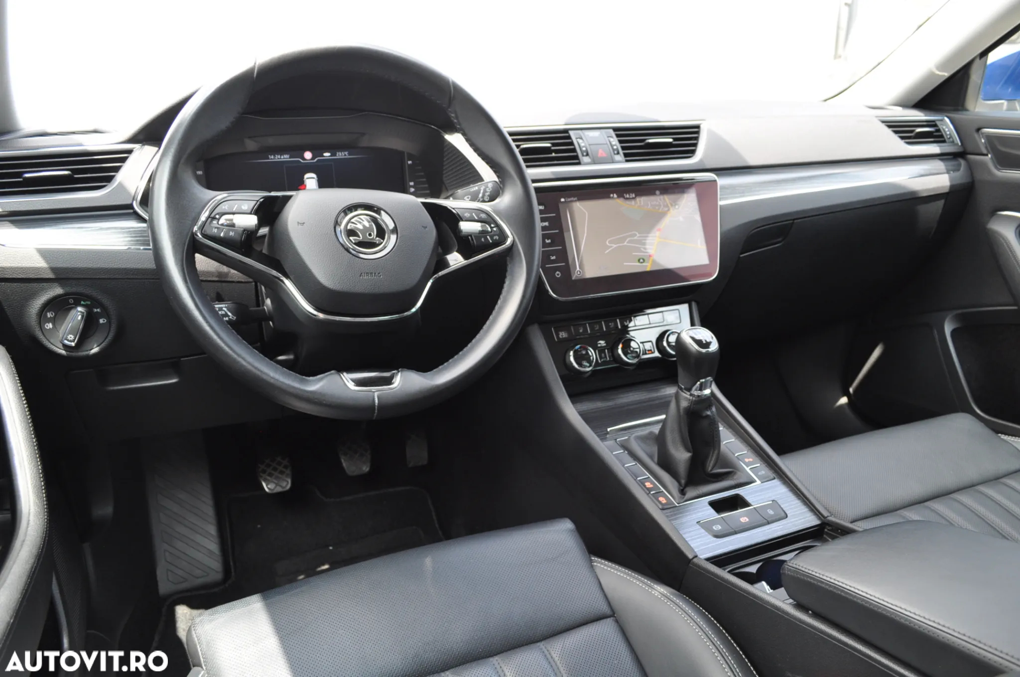 Skoda Superb 2.0 TDI Style - 14