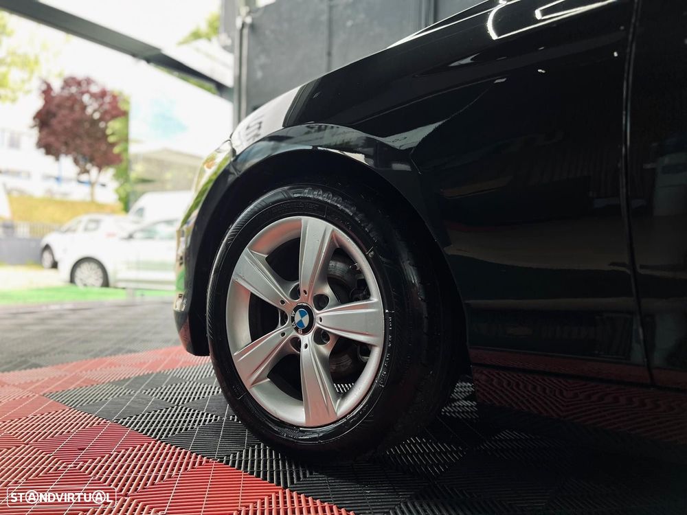 BMW 116 d Line Sport - 12