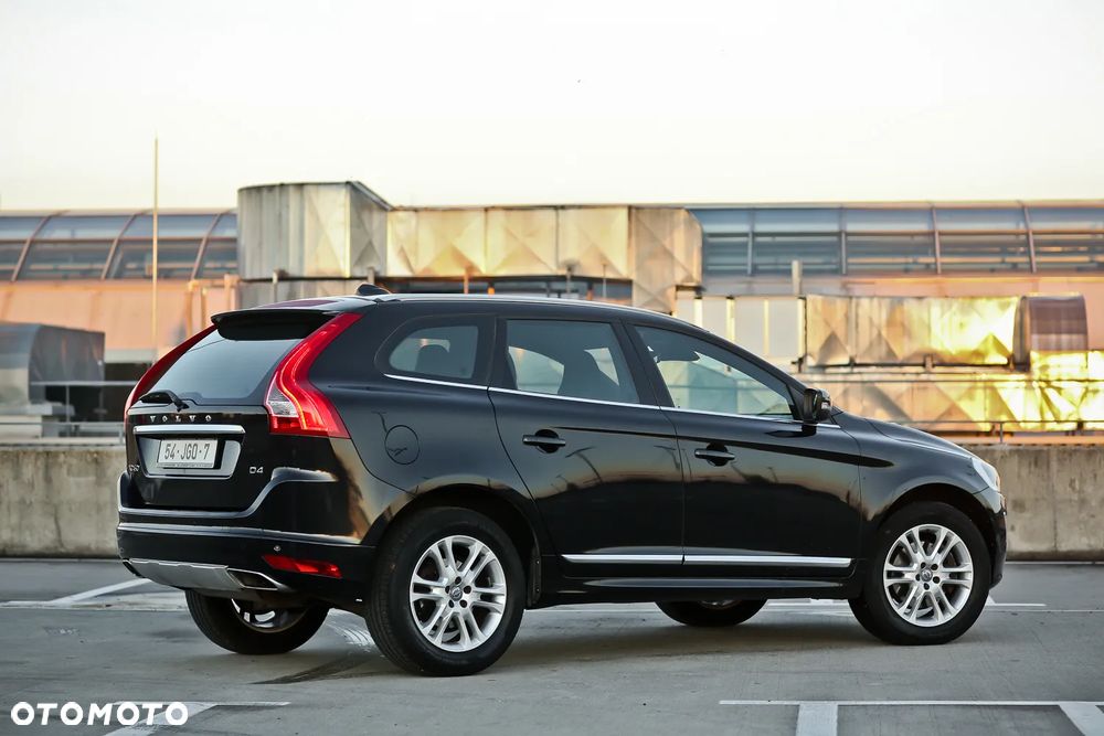 Volvo XC 60 D4 Geartronic Summum - 16