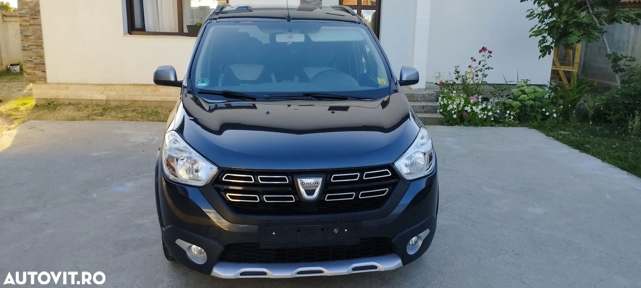 Dacia Lodgy 1.6 SCe Stepway - 19