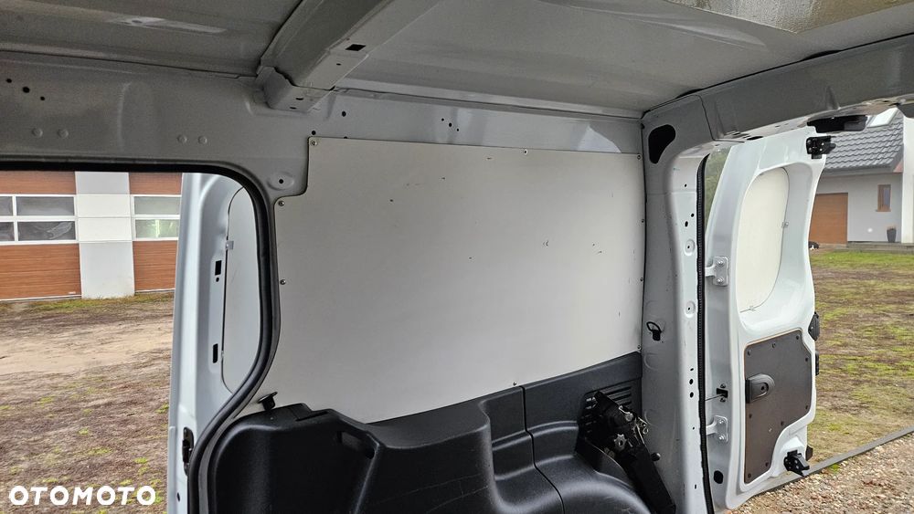 Renault KANGOO MAXI - 25