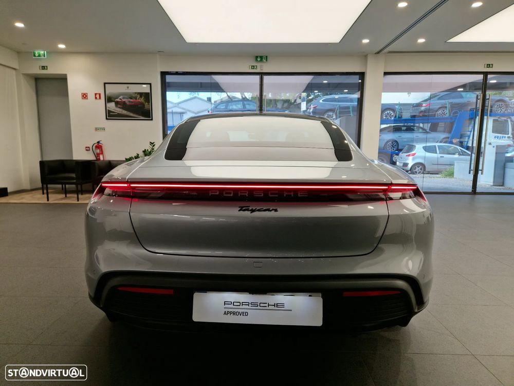 Porsche Taycan Standard - 4
