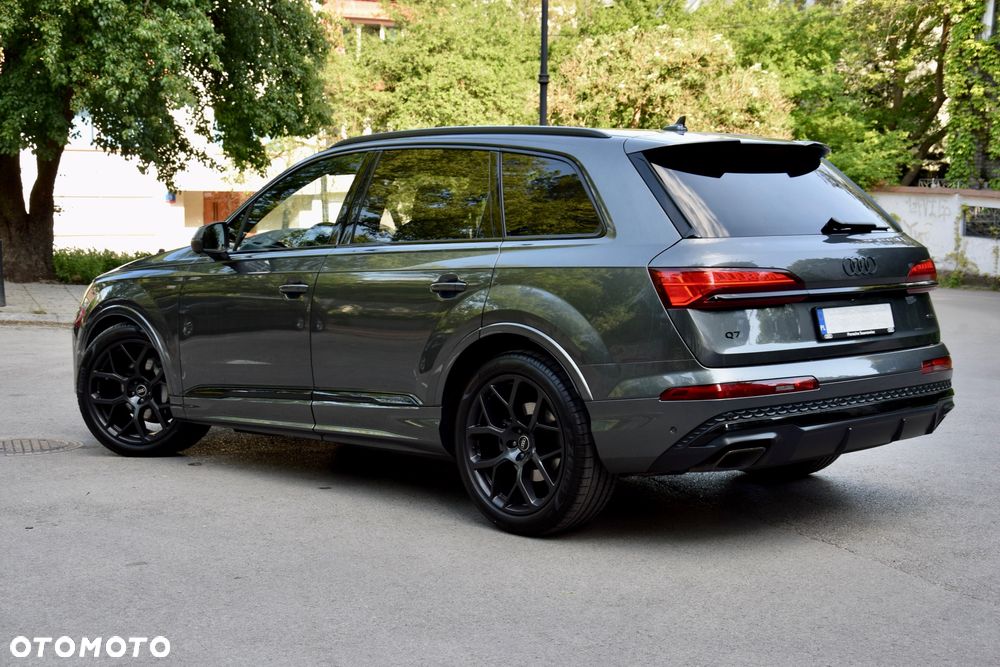 Audi Q7 50 TDI mHEV Quattro Black Edition Tiptr - 11