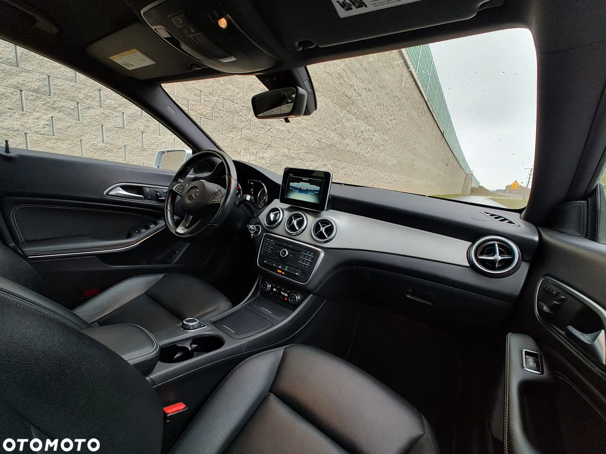Mercedes-Benz CLA - 9