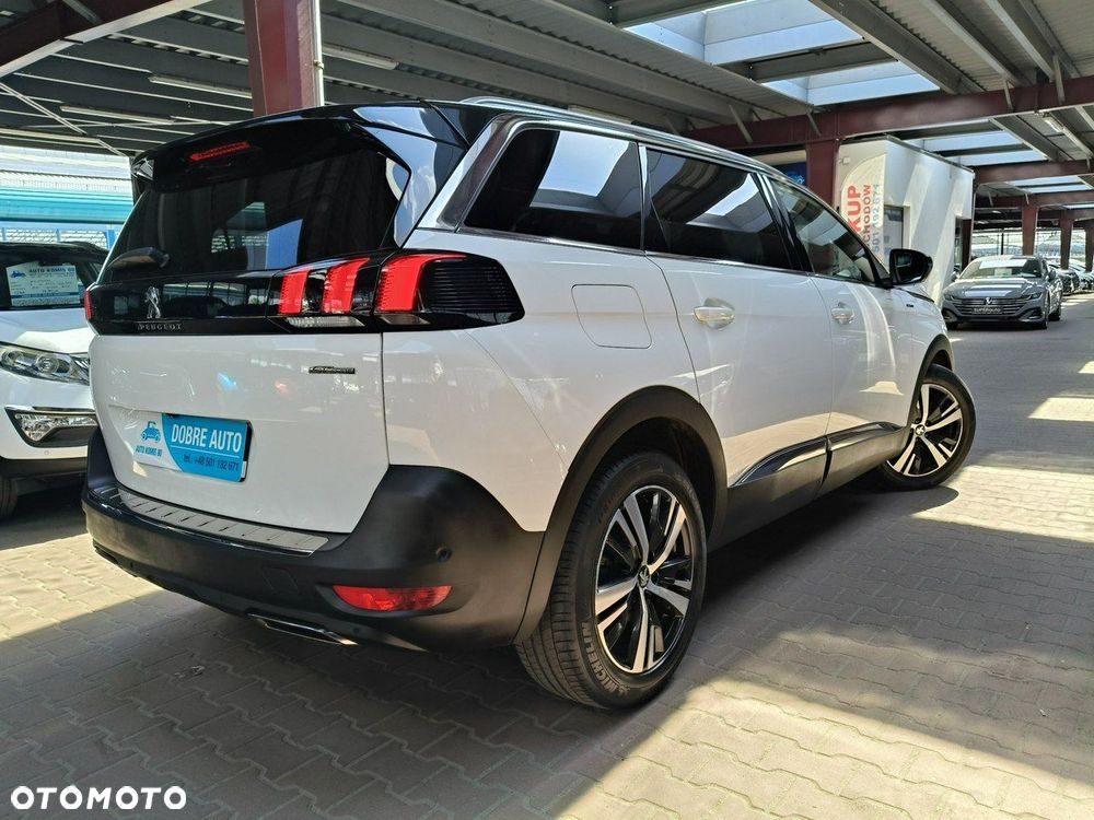Peugeot 5008 - 5