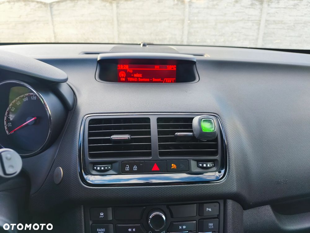 Opel Meriva 1.4 Automatik Color Edition - 12