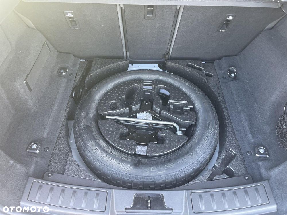 Land Rover Range Rover Evoque - 23