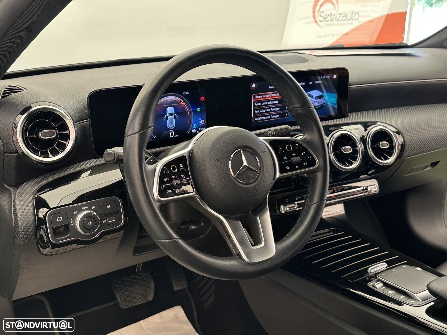 Mercedes-Benz A 250 e Style Plus - 11