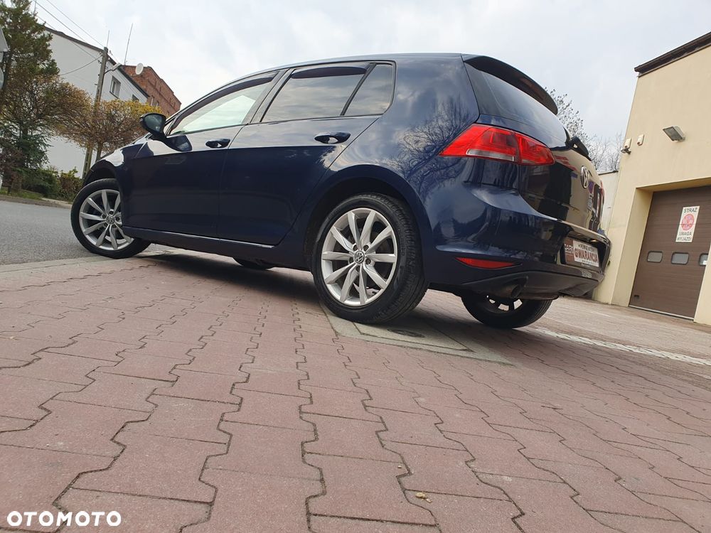 Volkswagen Golf - 23