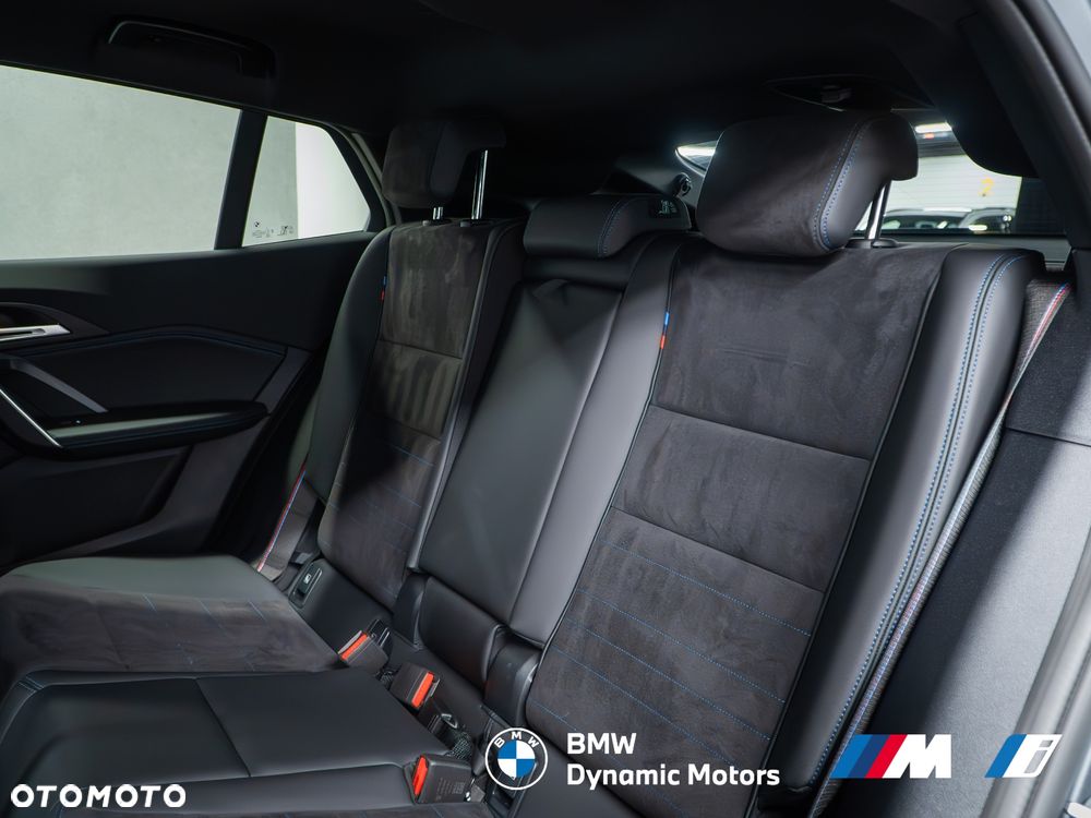 BMW iX2 eDrive20 - 25