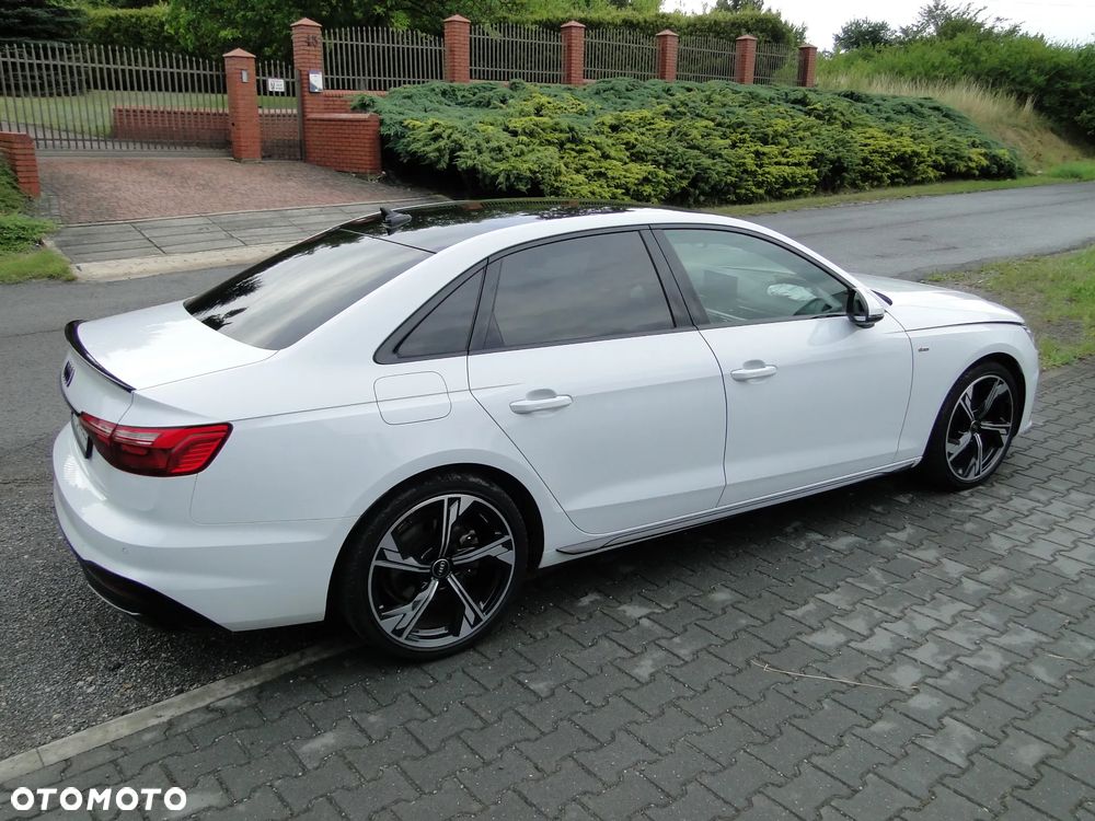 Audi A4 Limousine 35 TFSI mHEV S Line S tronic - 3