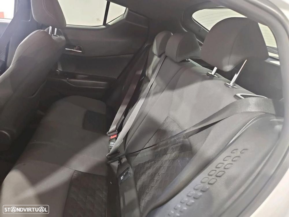 Toyota C-HR 2.0 Hybrid Square Collection - 5