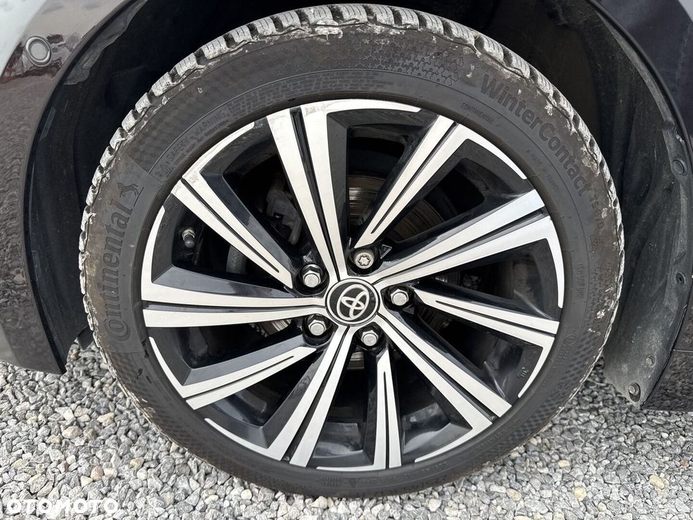 Toyota Corolla 1.8 Hybrid Comfort - 23